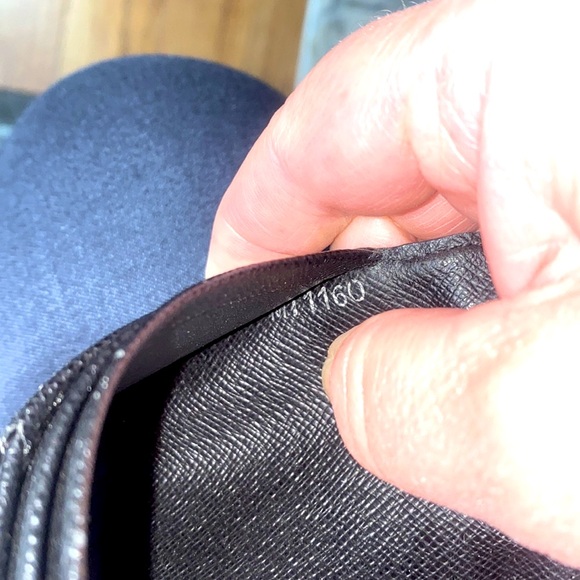 Louis Vuitton Brazza Damier Graphite Long Bifold Wallet - Authentic - Picture 12 of 15